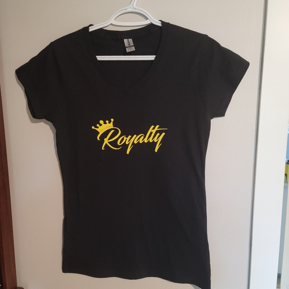 woman shirt V neck - Picture 2 of 6